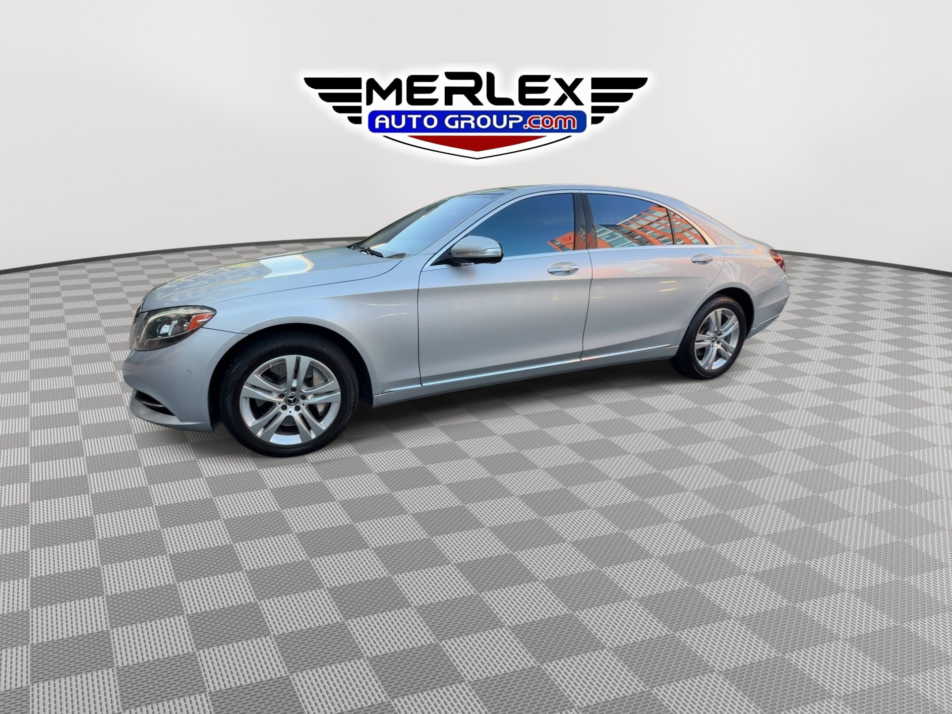 Used 2017 Mercedes-Benz S 550 4MATIC Sedan image 4