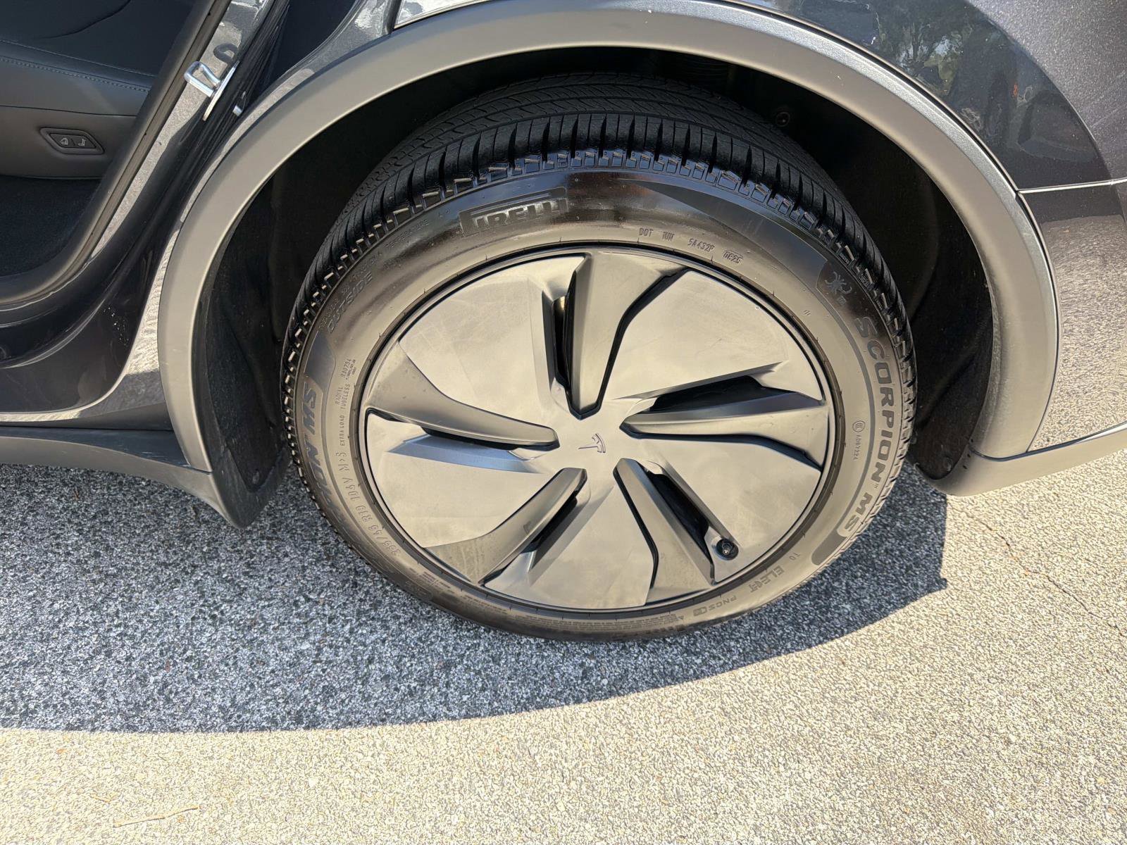 Used 2026 Tesla Model Y AWD image 11