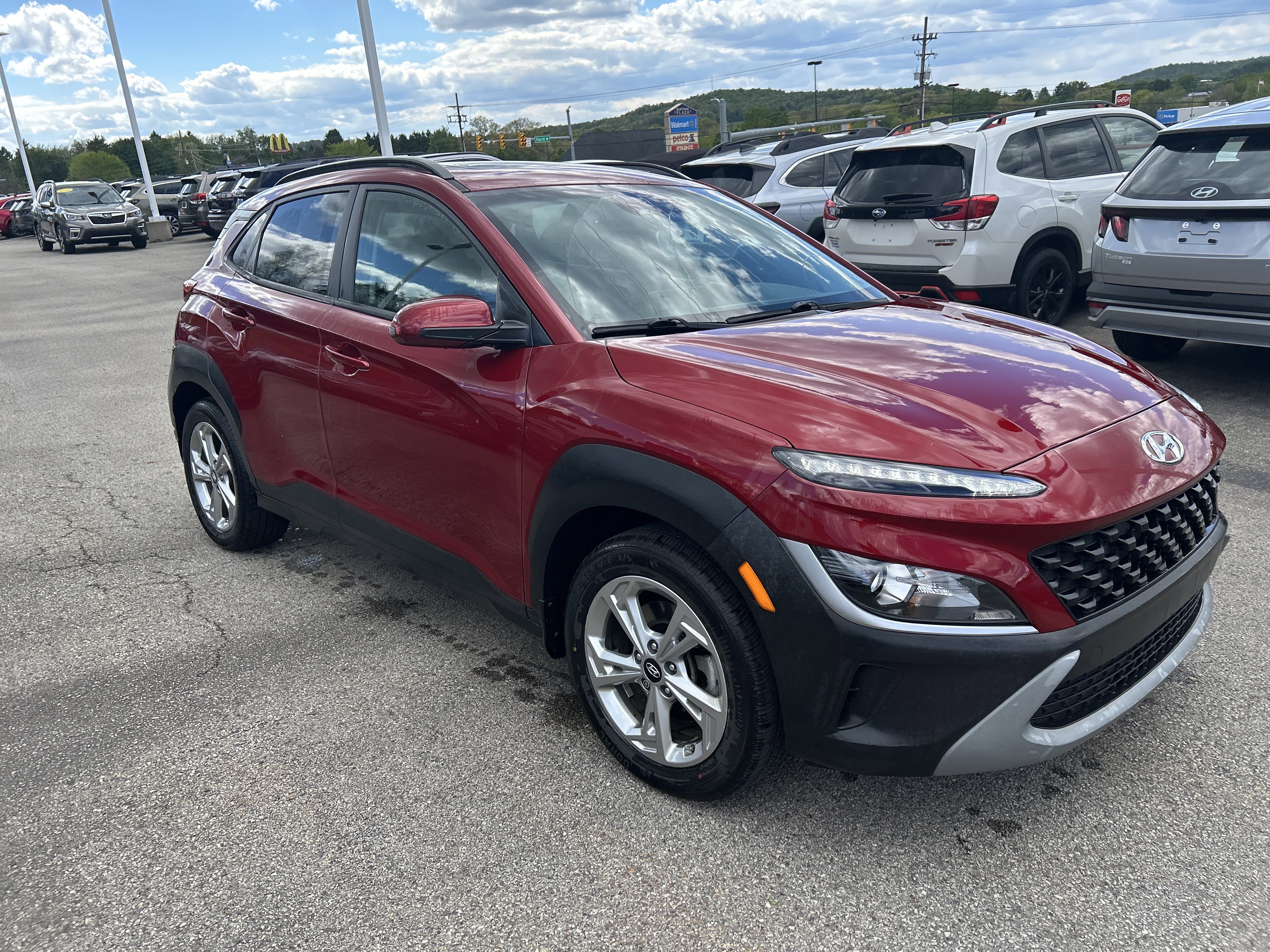 Certified 2023 Hyundai Kona SEL w/ Convenience Package AWD/4WD image 3