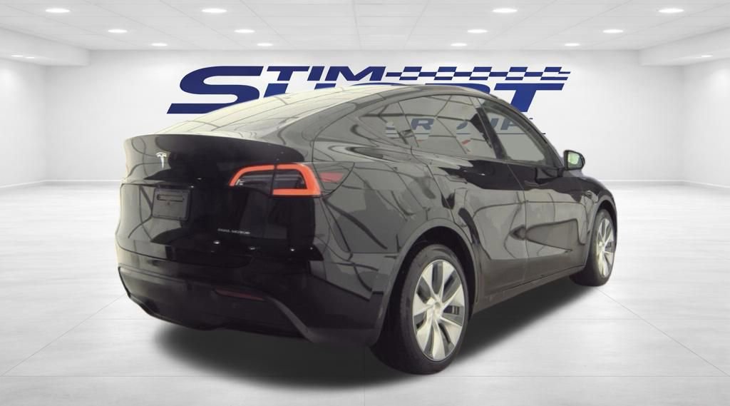Used 2024 Tesla Model Y Long Range AWD/4WD image 5