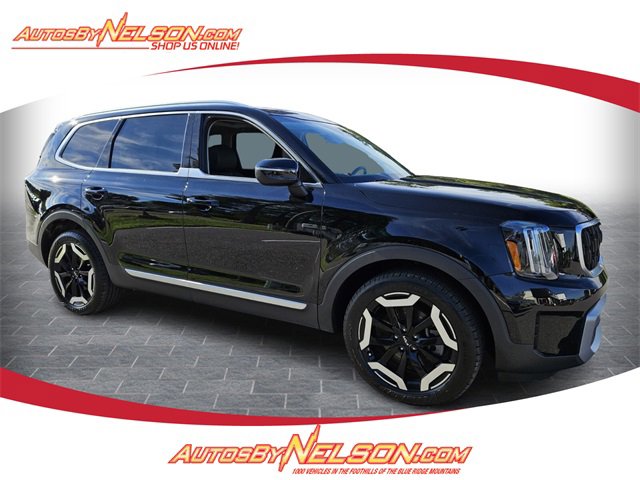Used 2023 Kia Telluride EX w/ EX Captain's Chair Package image 1