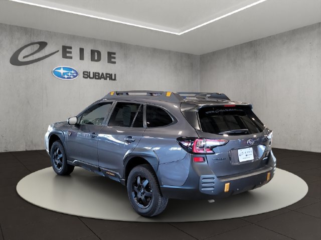 Used 2025 Subaru Outback Wilderness AWD/4WD image 12