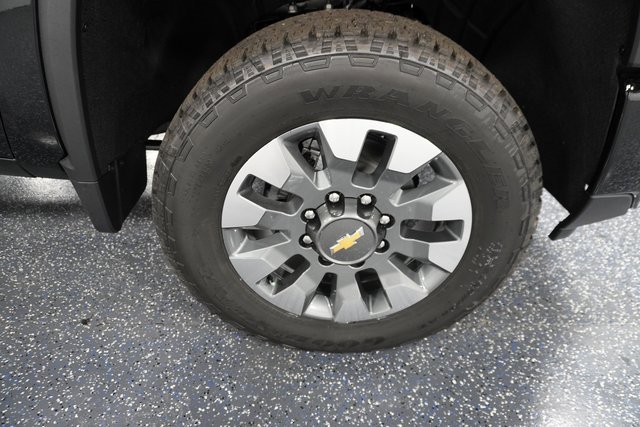 New 2025 Chevrolet Silverado 2500 Custom w/ Custom Value Package image 28