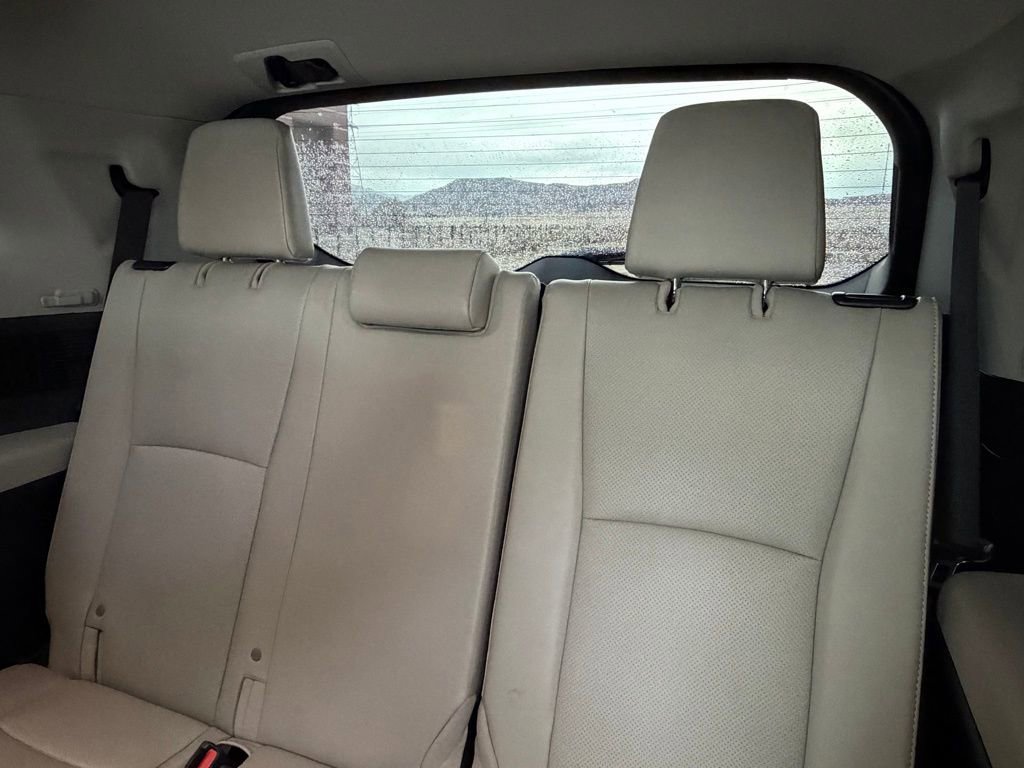 Used 2024 Toyota Grand Highlander Limited image 11