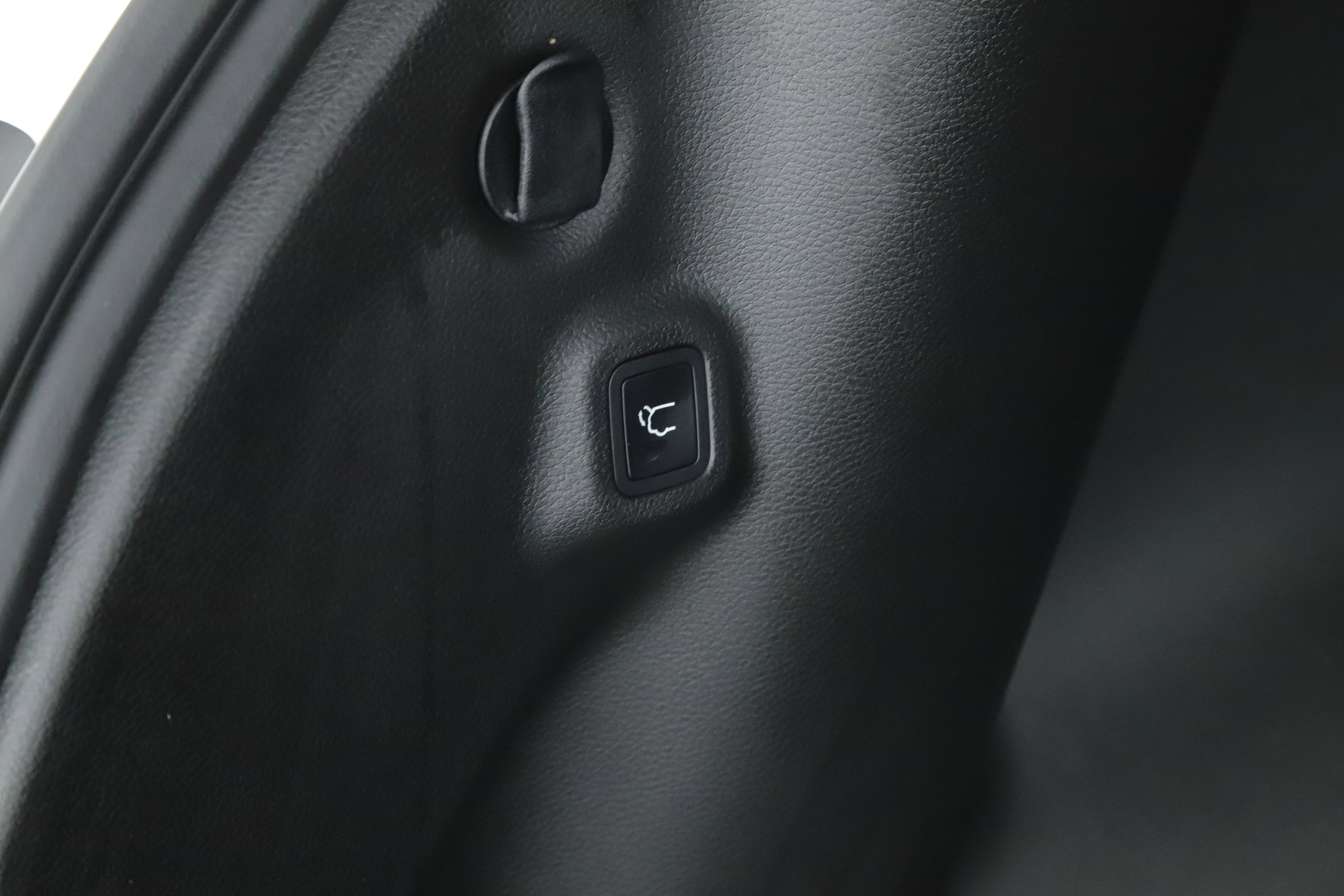 New 2026 Jeep Compass Limited w/ Sun, Sound & Navigation Group image 19