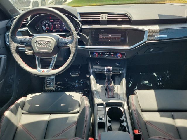 Certified 2025 Audi Q3 2.0T Premium Plus w/ Premium Plus Package AWD/4WD image 2