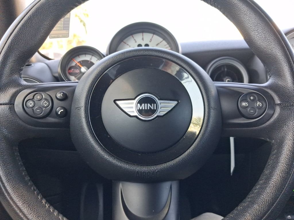 Used 2014 MINI Cooper Base image 29