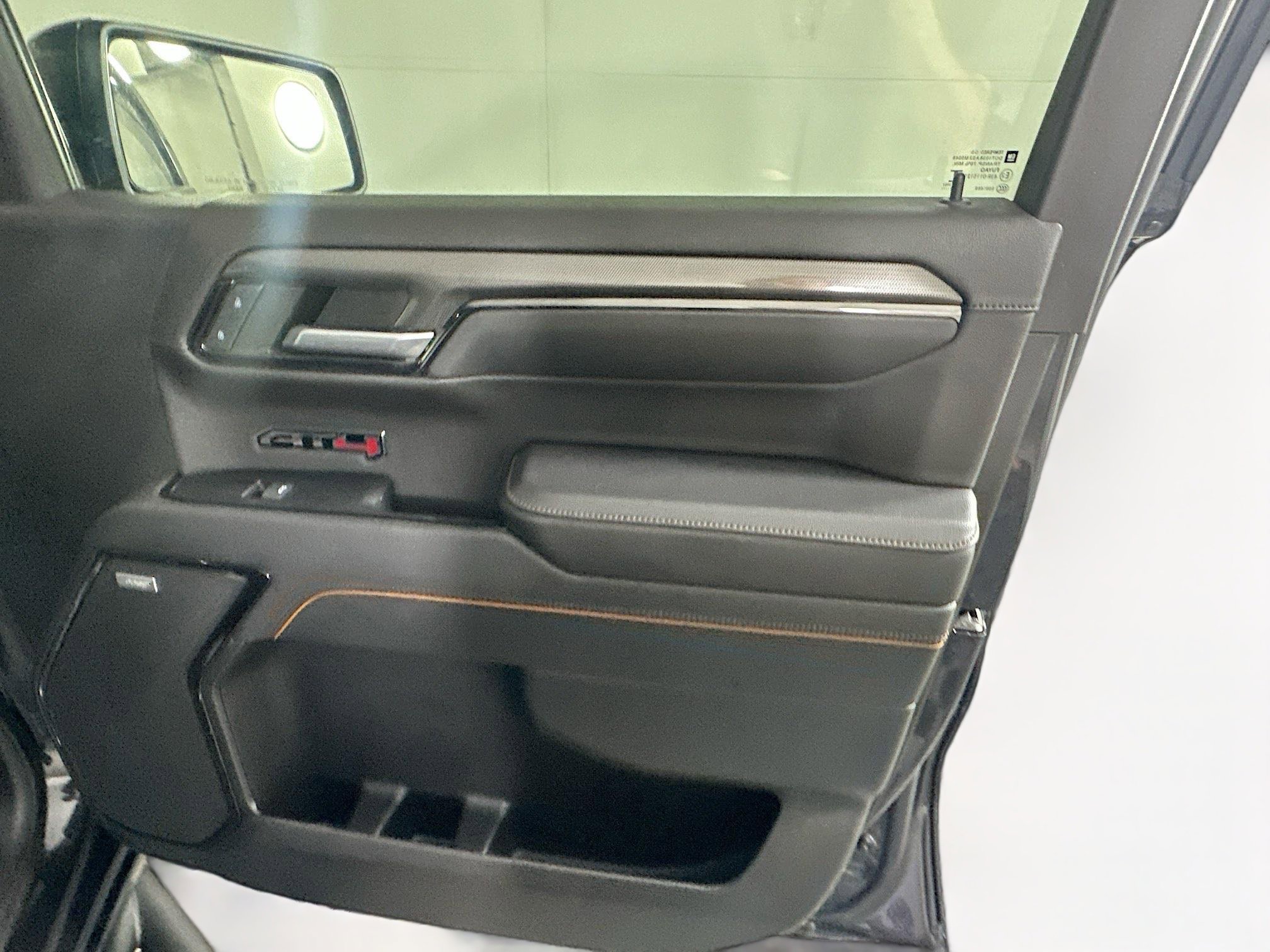 Used 2023 GMC Sierra 1500 AT4 w/ AT4 Premium Package image 32