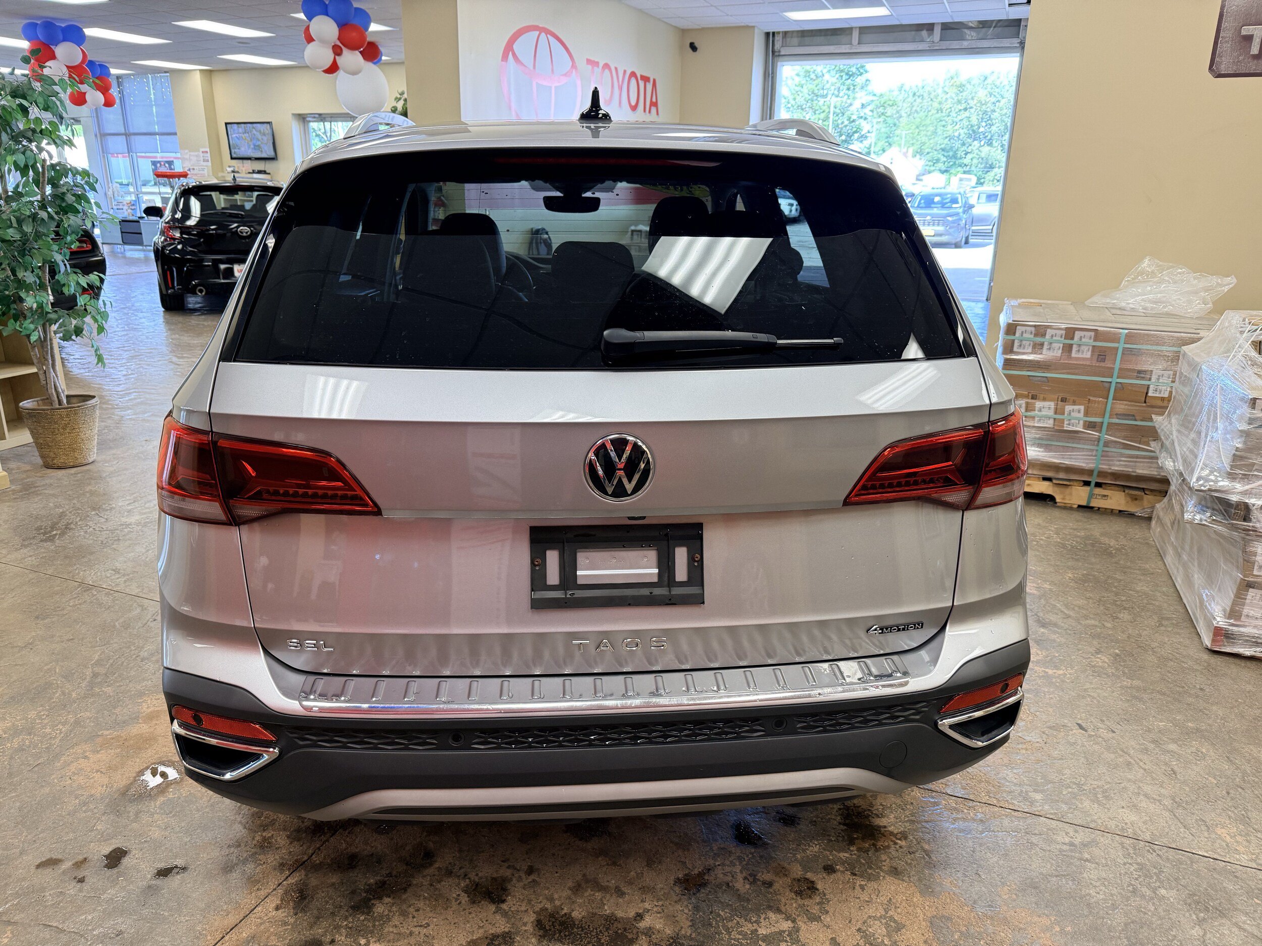 Used 2022 Volkswagen Taos SEL AWD/4WD image 9