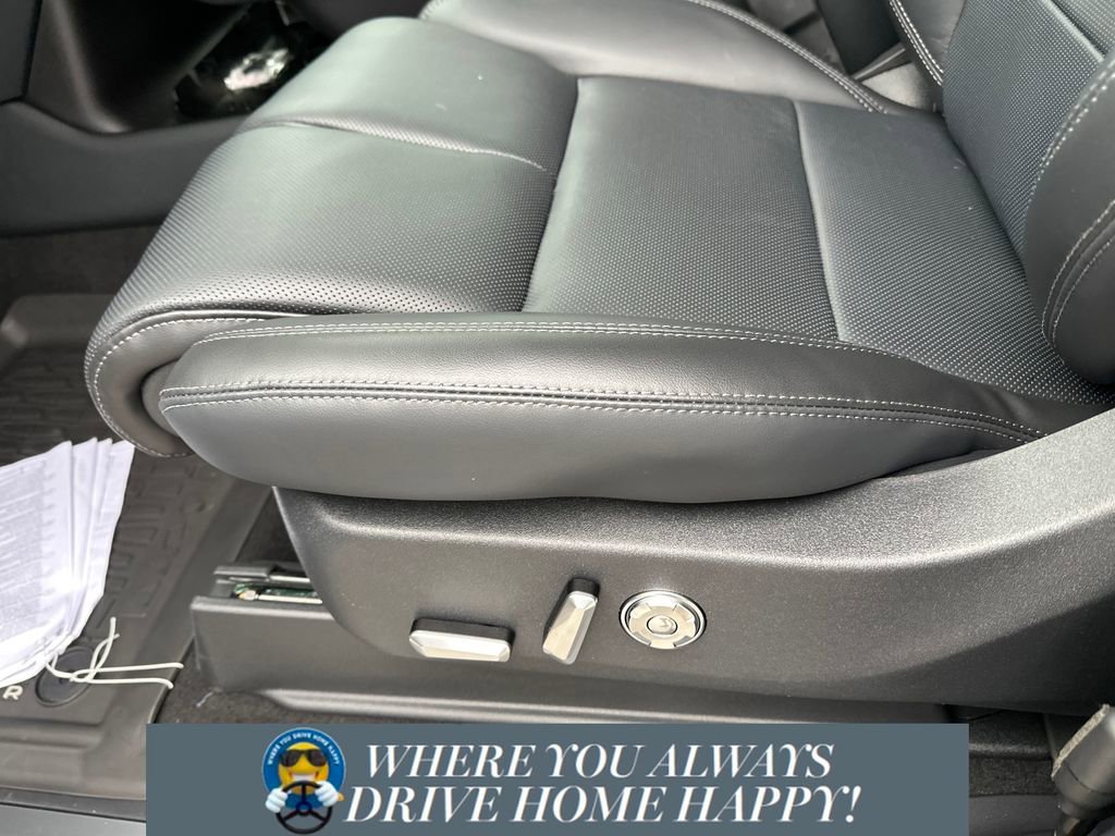 New 2025 Lincoln Navigator Reserve w/ Jet Appearance Package image 8