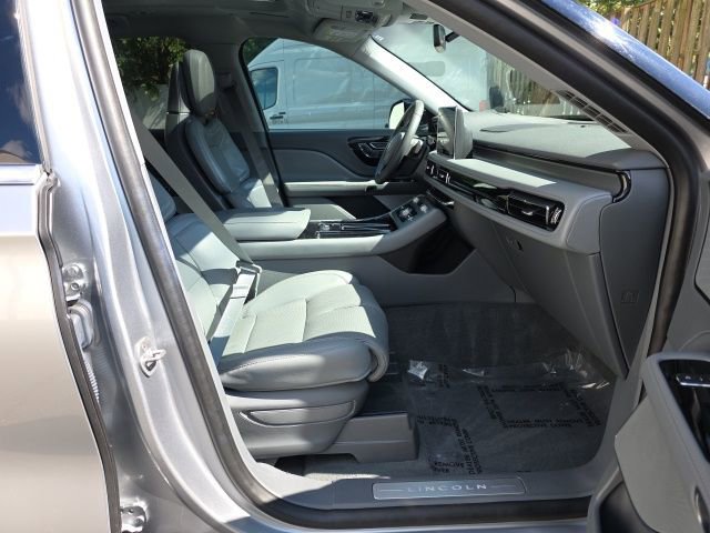 Used 2021 Lincoln Aviator Reserve w/ Equipment Group 202A image 34