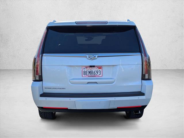 Used 2018 Cadillac Escalade ESV Premium Luxury image 7