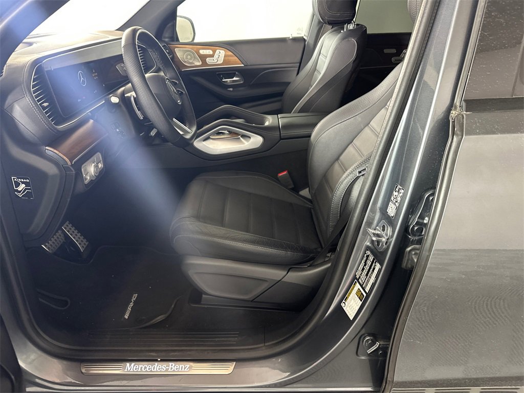 Used 2024 Mercedes-Benz GLS 450 4MATIC image 3