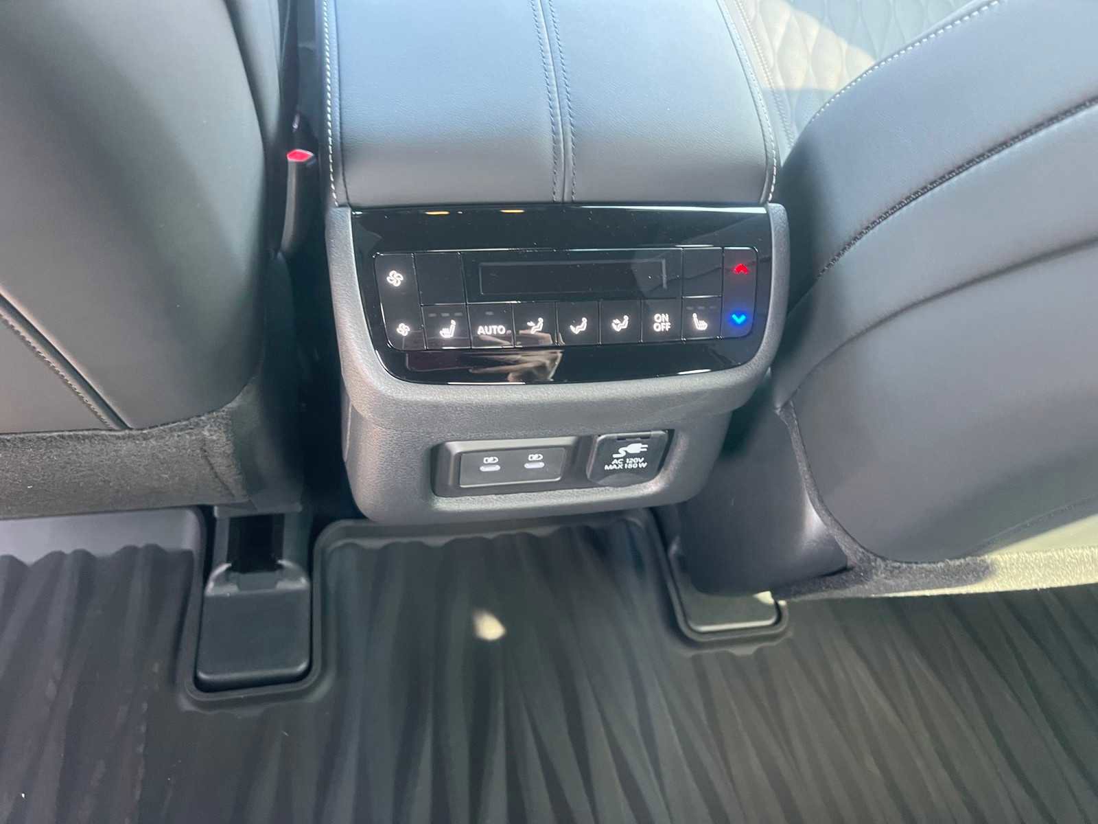 New 2026 INFINITI QX60 Autograph w/ Dark Cargo Package image 27