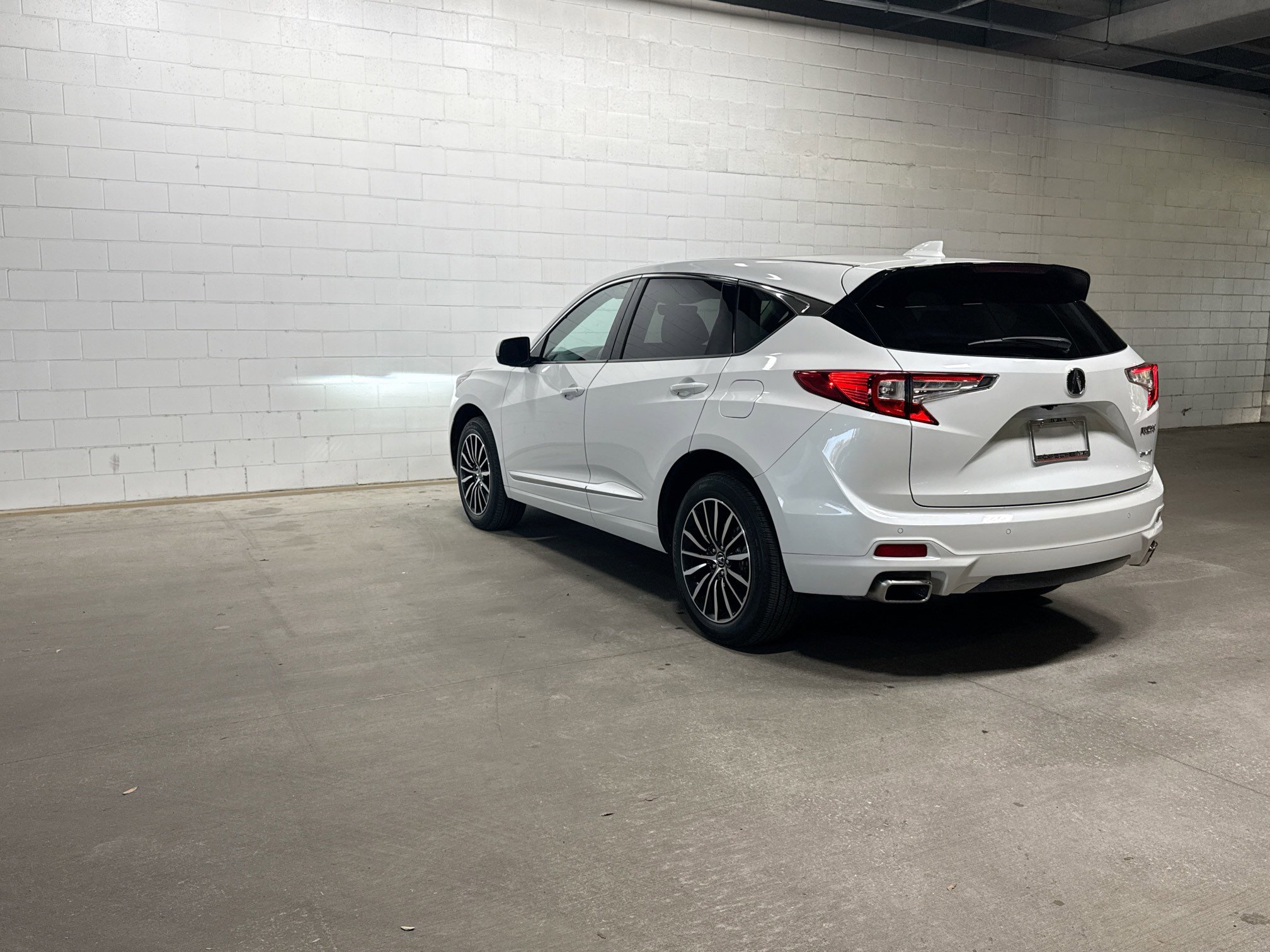 Used 2025 Acura RDX SH-AWD w/ Advance Package image 3