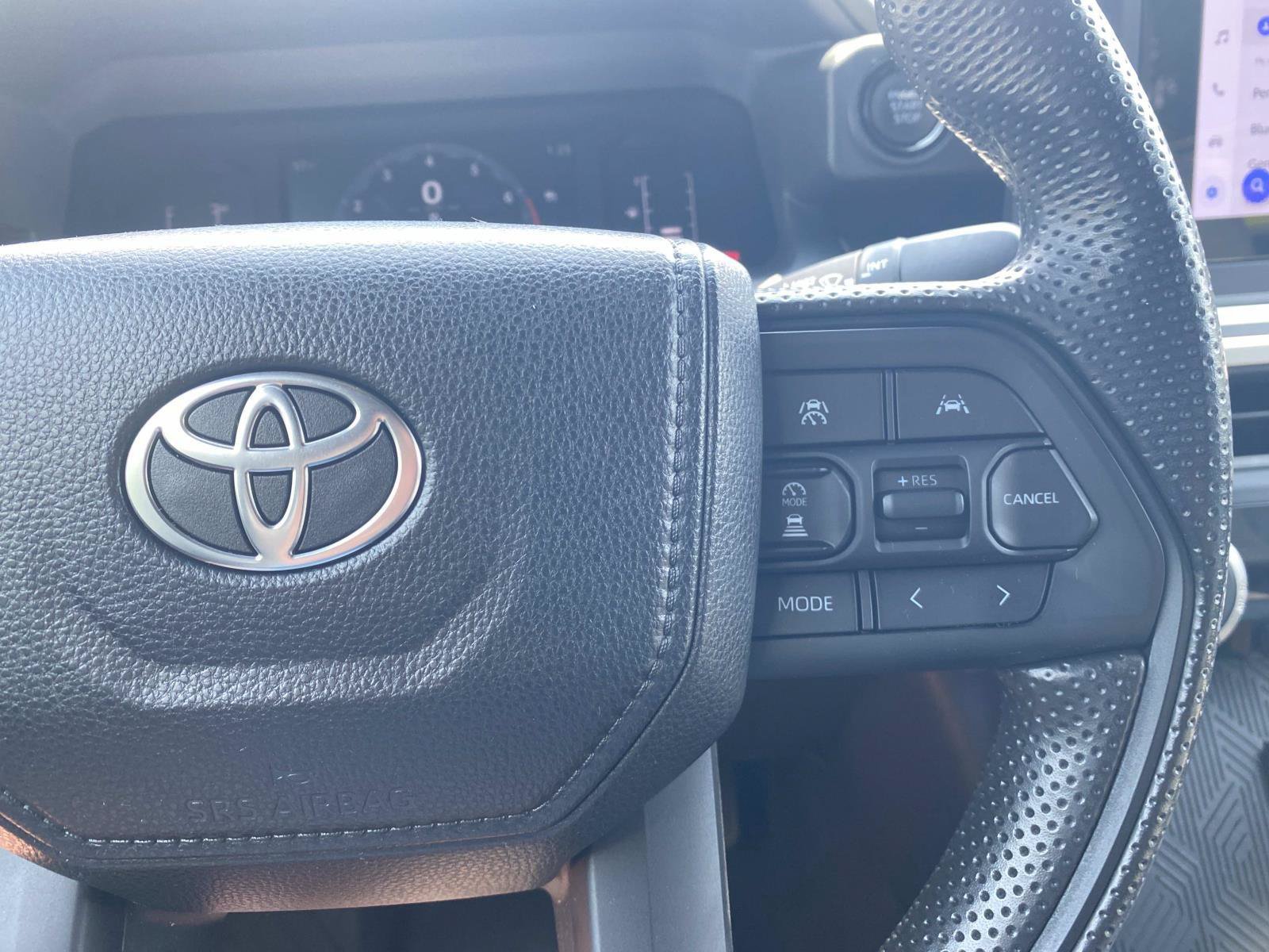 Used 2024 Toyota Tacoma SR5 AWD/4WD image 33