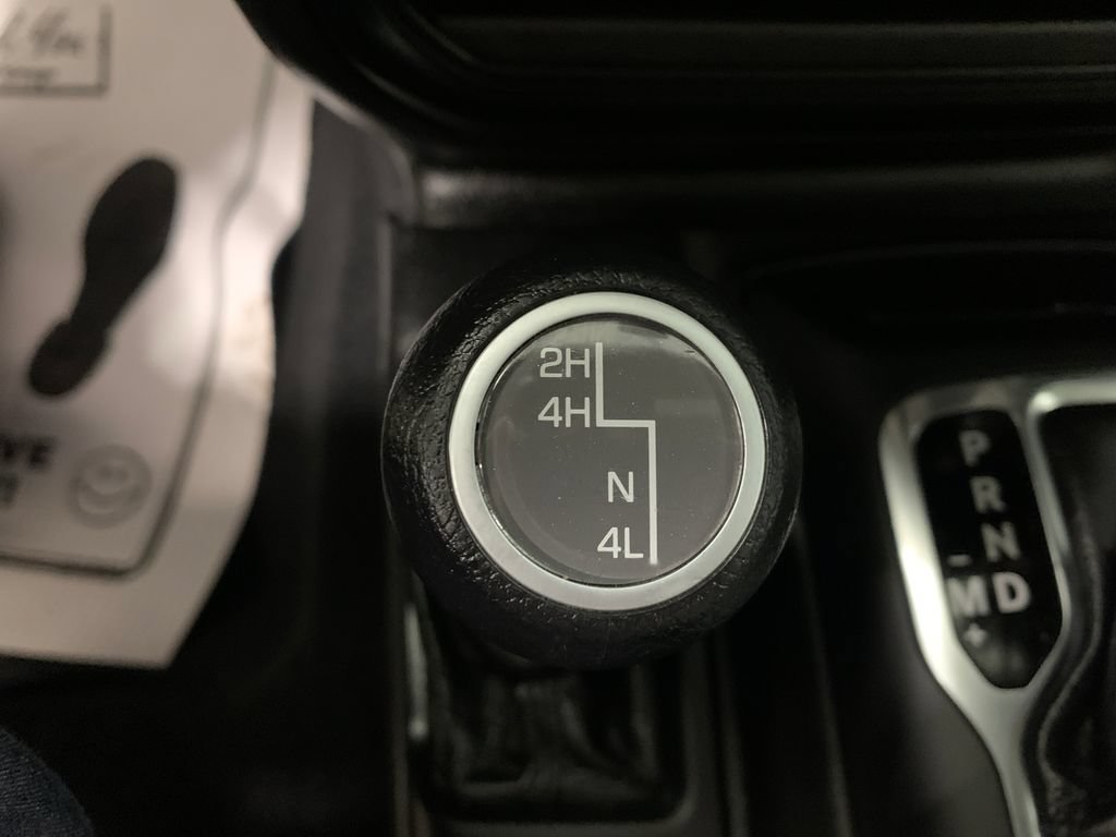 Used 2022 Jeep Gladiator Sport AWD/4WD image 30