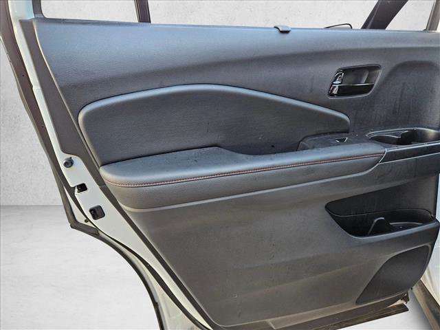 Used 2025 Honda Passport Black Edition image 21