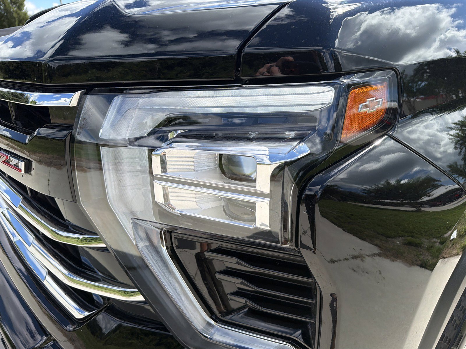 Used 2025 Chevrolet Silverado 2500 LT w/ Z71 Chrome Sport Edition AWD/4WD image 9