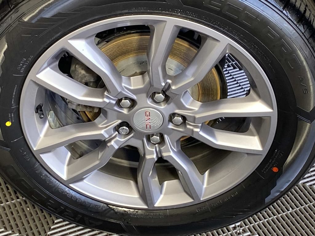 Used 2022 GMC Terrain SLT w/ Infotainment Package II AWD/4WD image 29