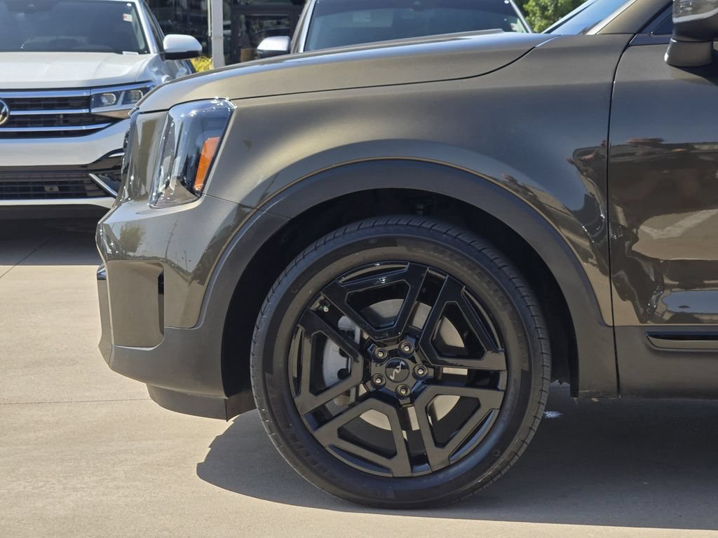 Certified 2025 Kia Telluride EX X-Line AWD/4WD image 17