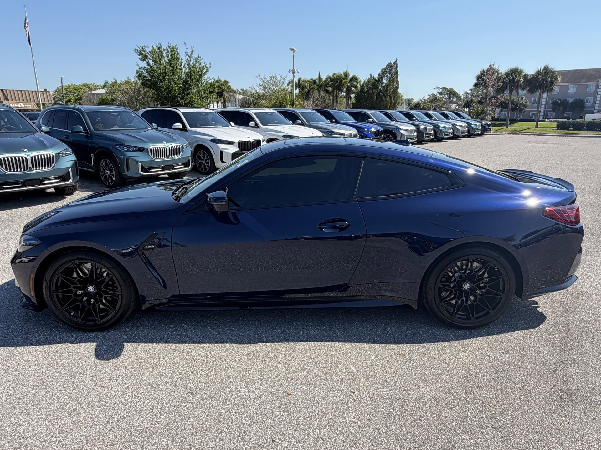 Used 2026 BMW M4 Coupe w/ Executive Package image 7