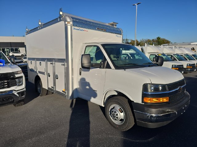 New 2026 Chevrolet Express 3500 w/ Power Convenience Package RWD image 7