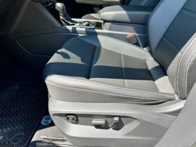 Used 2023 Volkswagen Atlas SE w/ Panoramic Sunroof Package AWD/4WD image 13