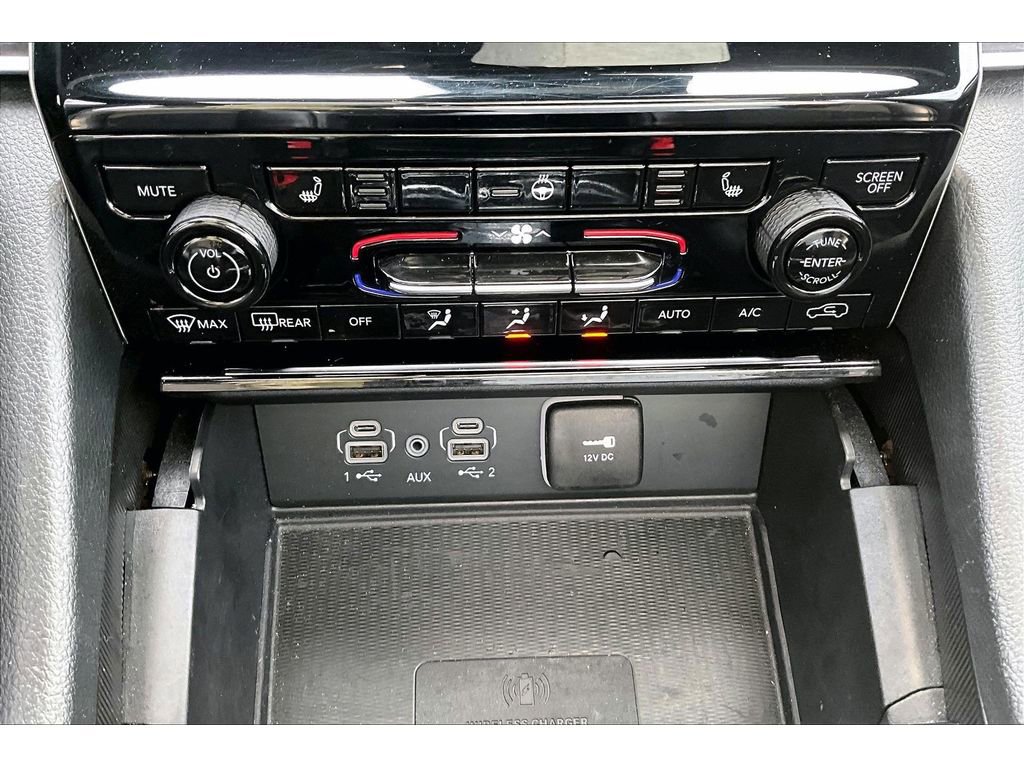 Certified 2025 Jeep Grand Cherokee Altitude image 29