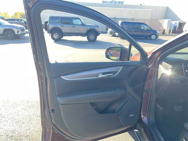 Used 2023 Cadillac XT5 Luxury image 21