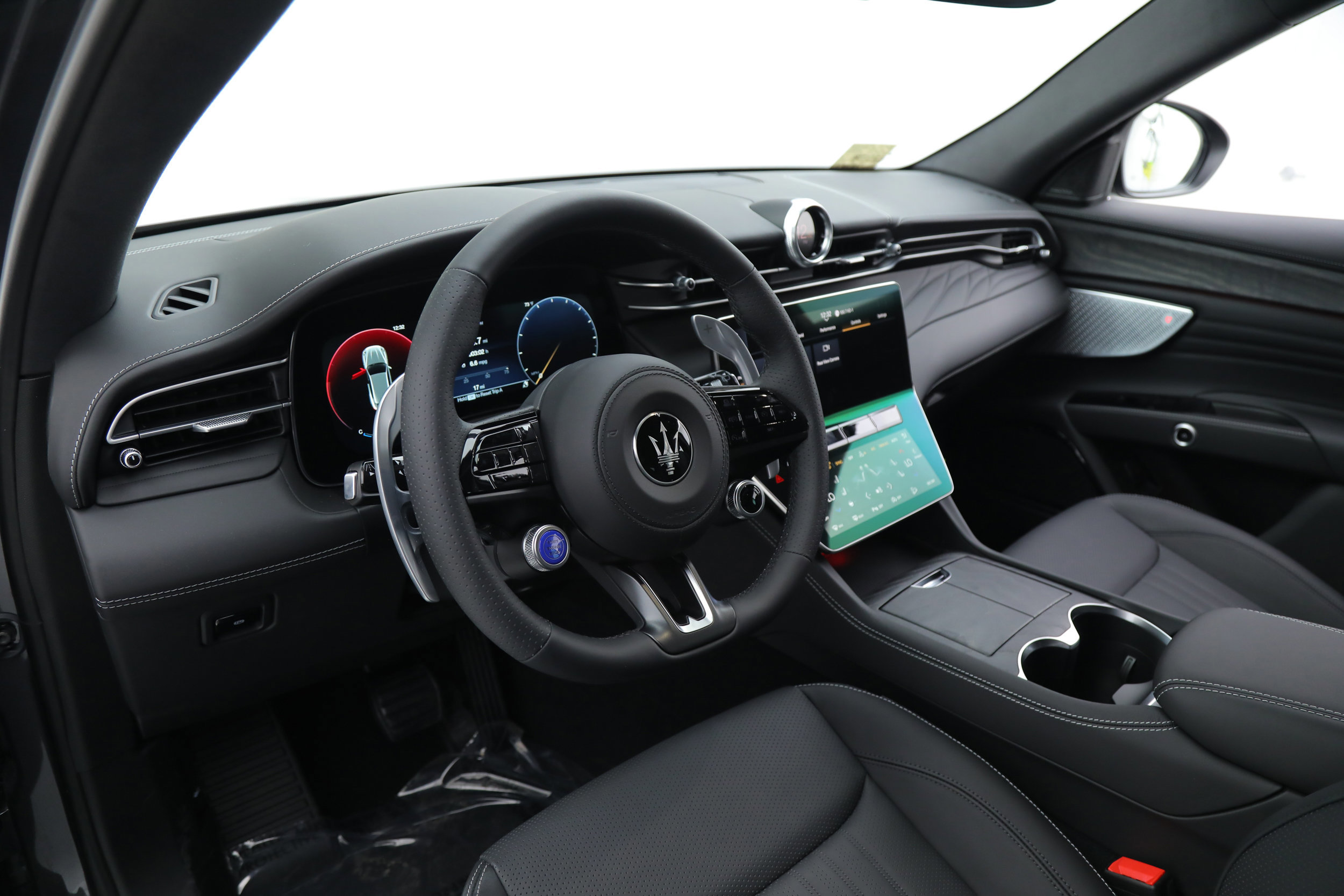 New 2025 Maserati Grecale Modena image 11