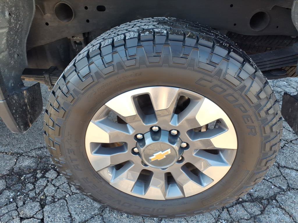 Certified 2024 Chevrolet Silverado 2500 Custom w/ Custom Convenience Package image 11