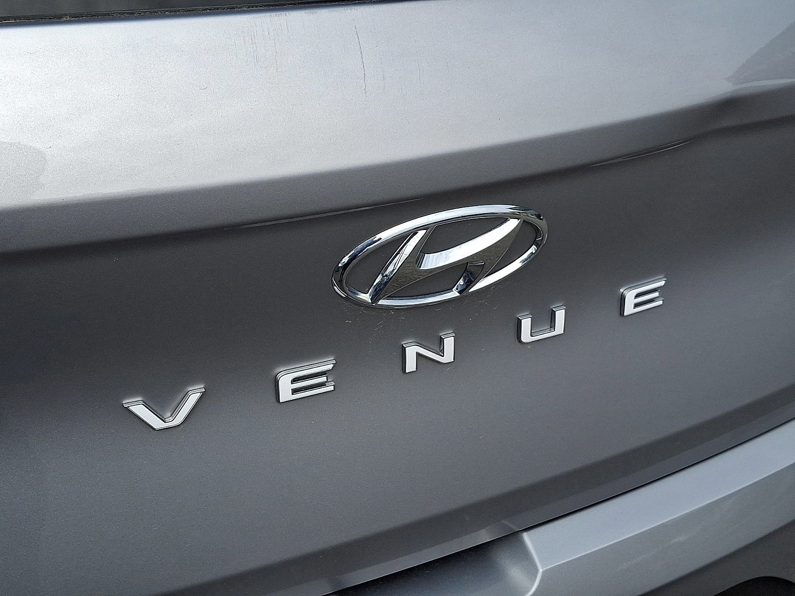 Used 2025 Hyundai Venue SEL image 30