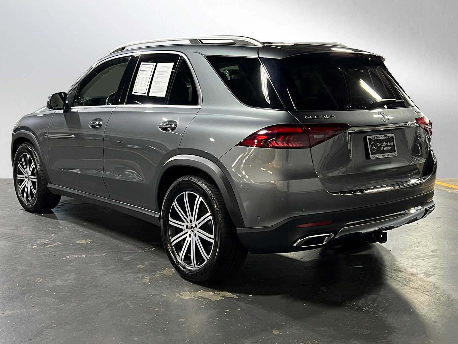 Used 2024 Mercedes-Benz GLE 450 4MATIC image 5