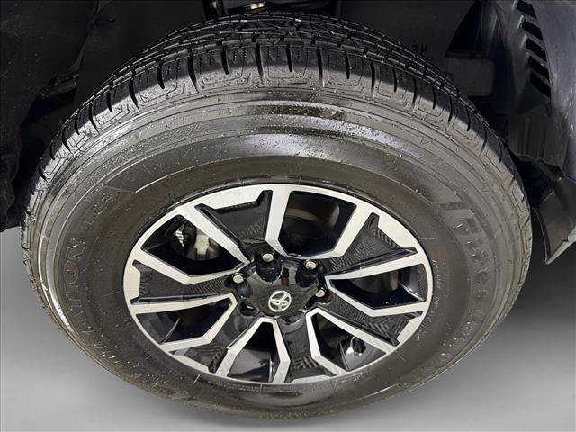 Used 2023 Toyota Tacoma TRD Sport w/ TRD Premium Sport Package AWD/4WD image 14