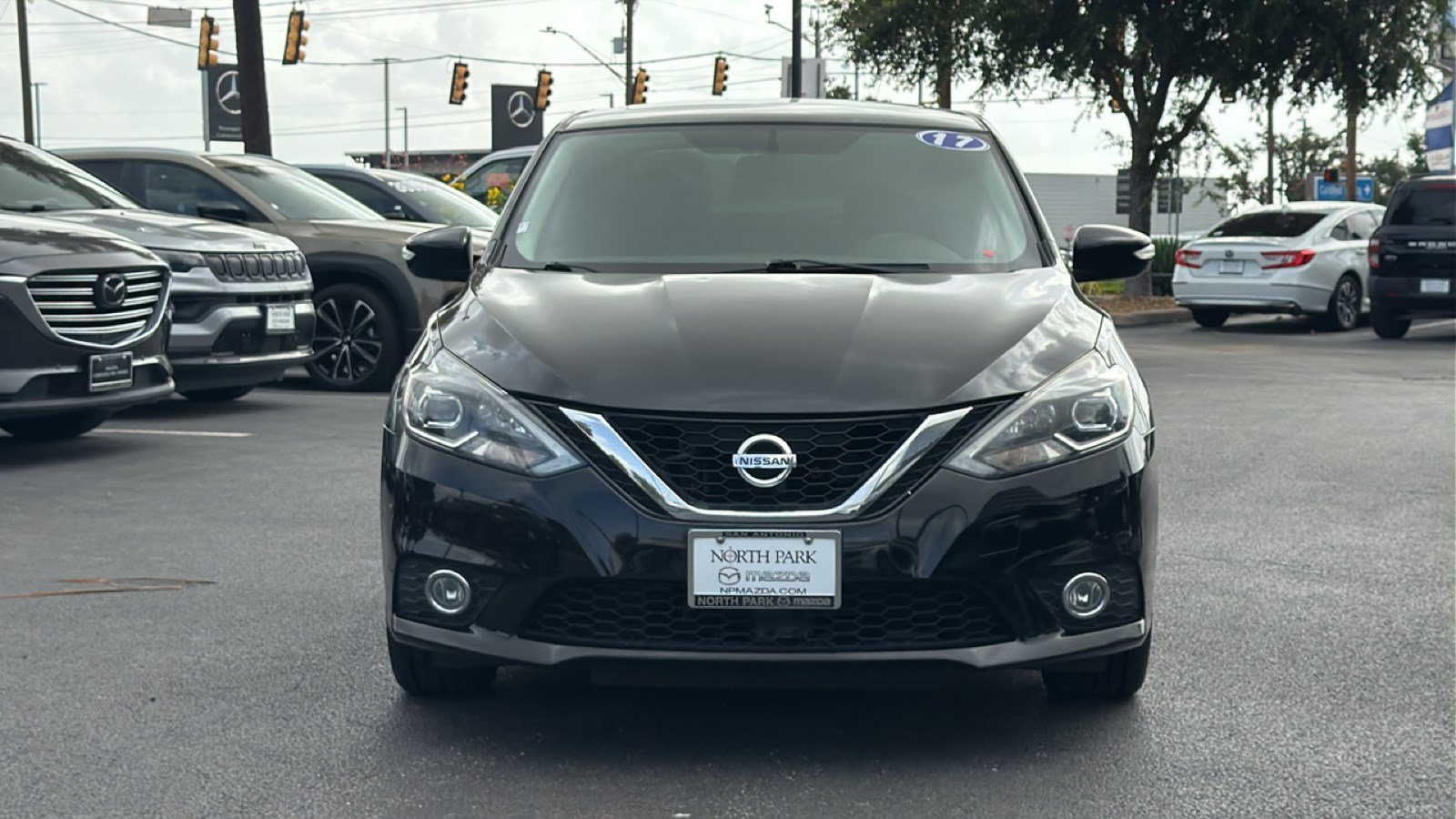 Used 2017 Nissan Sentra SR Turbo w/ SR Midnight Edition FWD image 9