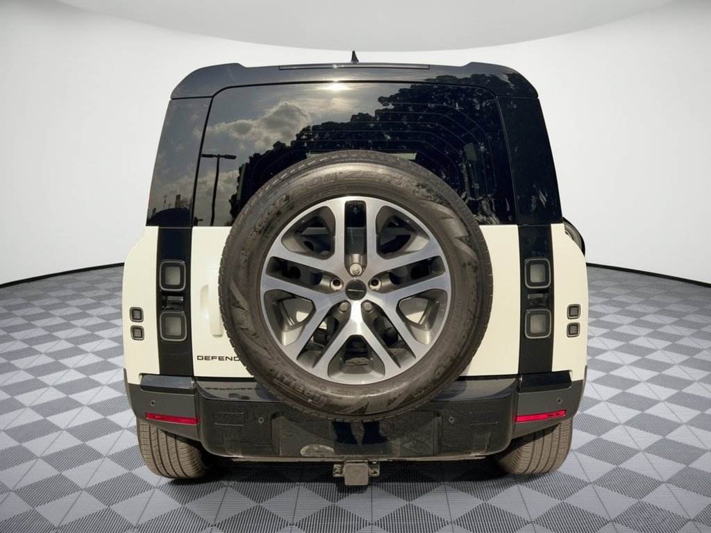 Used 2026 Land Rover Defender 110 S AWD/4WD image 11
