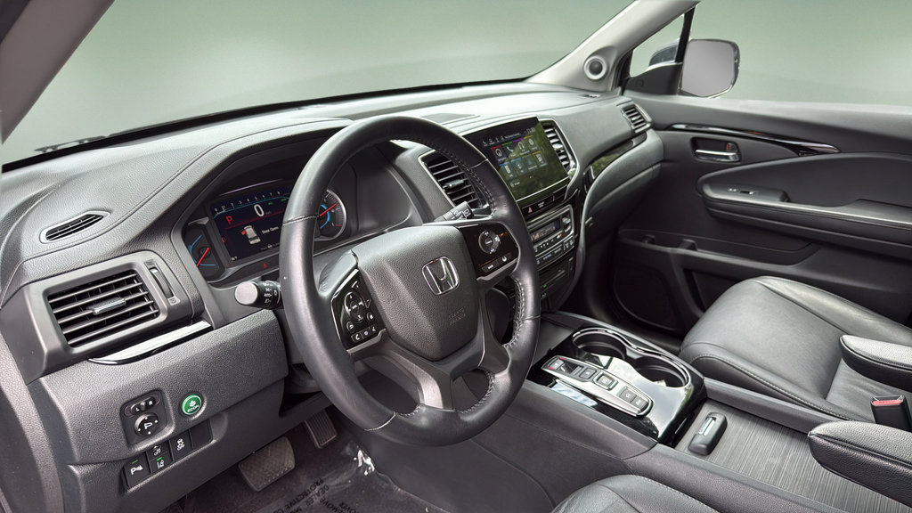 Used 2021 Honda Pilot Touring image 13