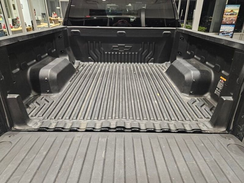 Used 2022 Chevrolet Silverado 1500 Custom image 11