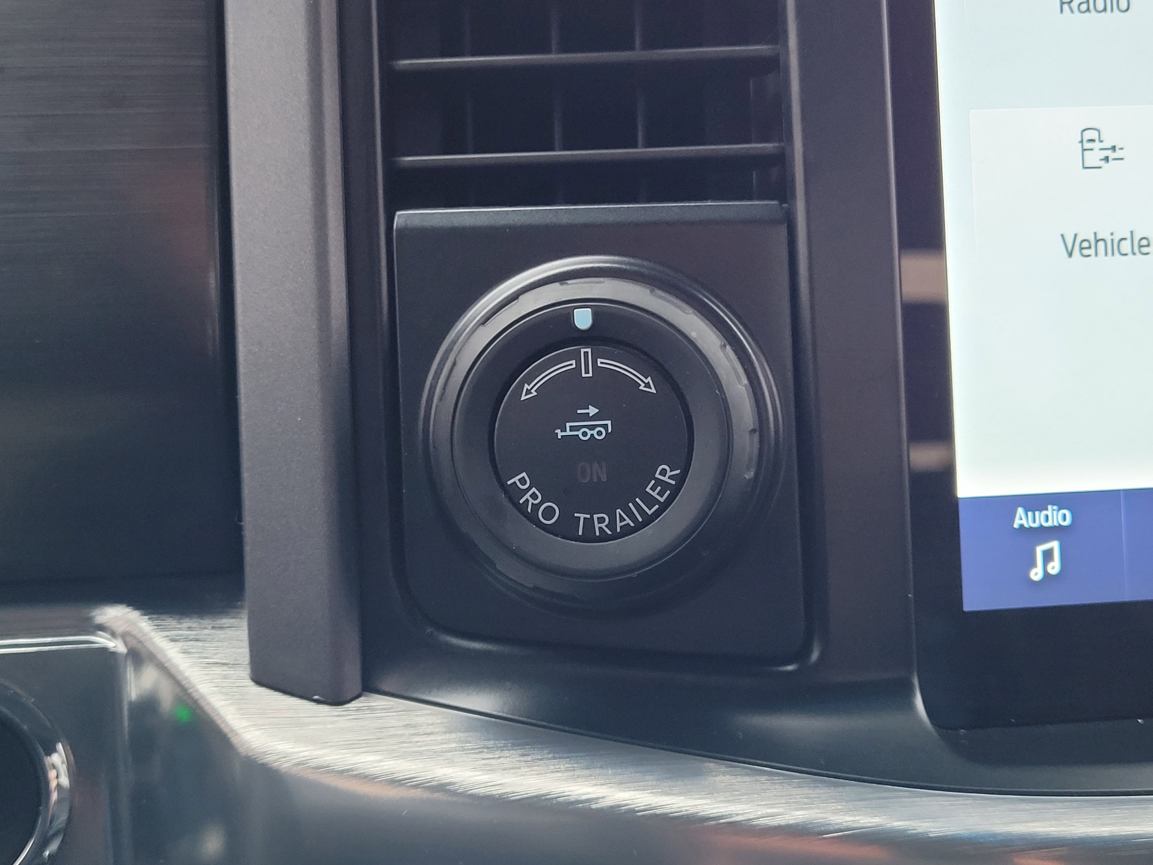 Used 2021 Ford F150 Lariat w/ Trailer Tow Package image 27