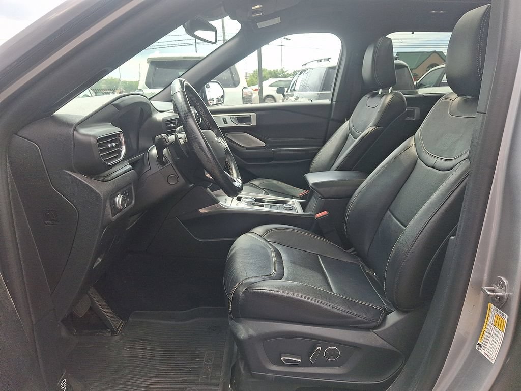 Used 2020 Ford Explorer ST w/ ST Street Pack AWD/4WD image 13