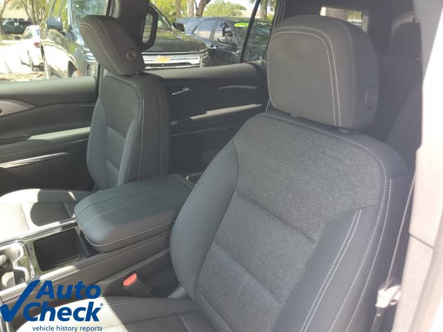 Used 2025 Chevrolet Traverse LT w/ Driver Confidence Package FWD image 20