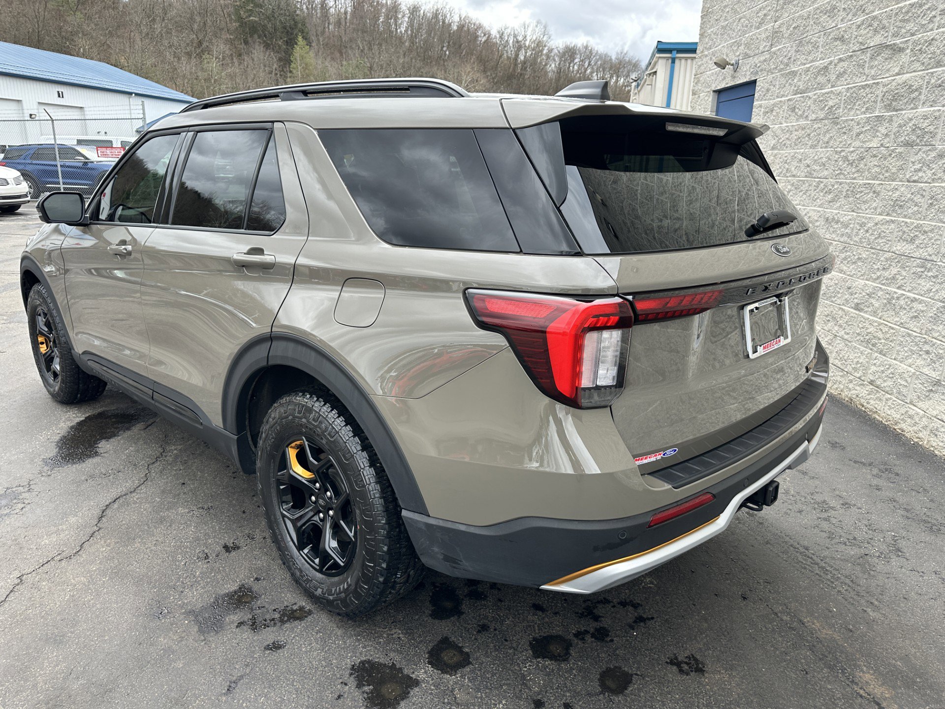 Used 2026 Ford Explorer Tremor w/ Tremor Ultimate Package image 5