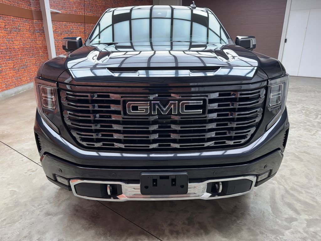 Used 2024 GMC Sierra 1500 Denali Ultimate image 8