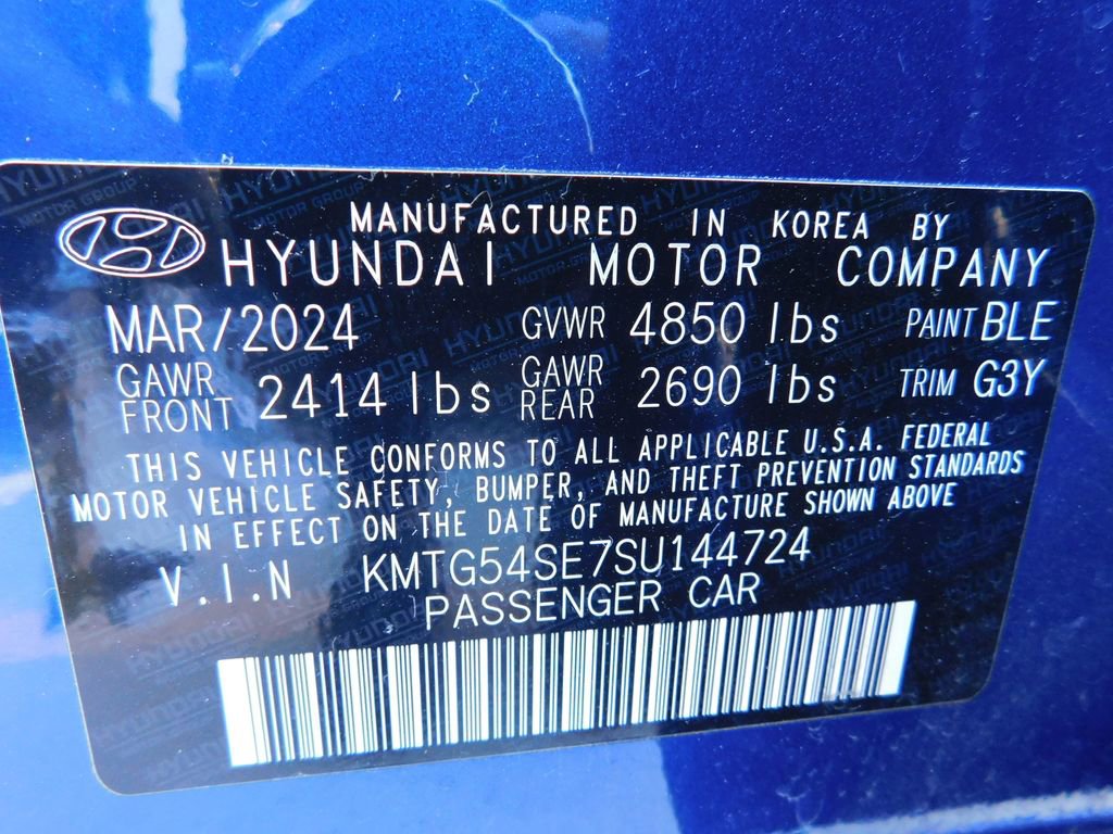 Used 2025 Genesis G70 3.3T Advanced image 32