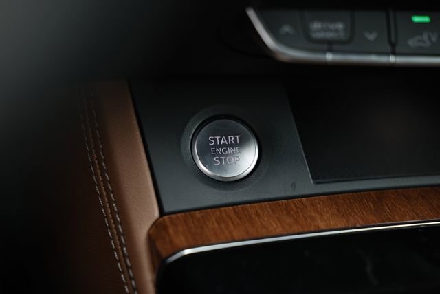 Used 2023 Audi Q5 e Premium Plus image 38