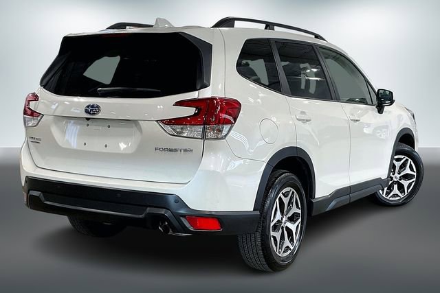 Used 2020 Subaru Forester Premium image 13
