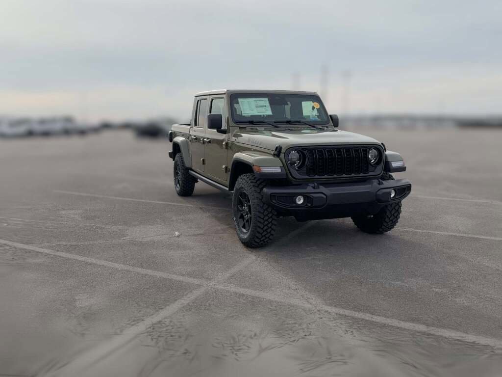 New 2026 Jeep Gladiator Willys image 17
