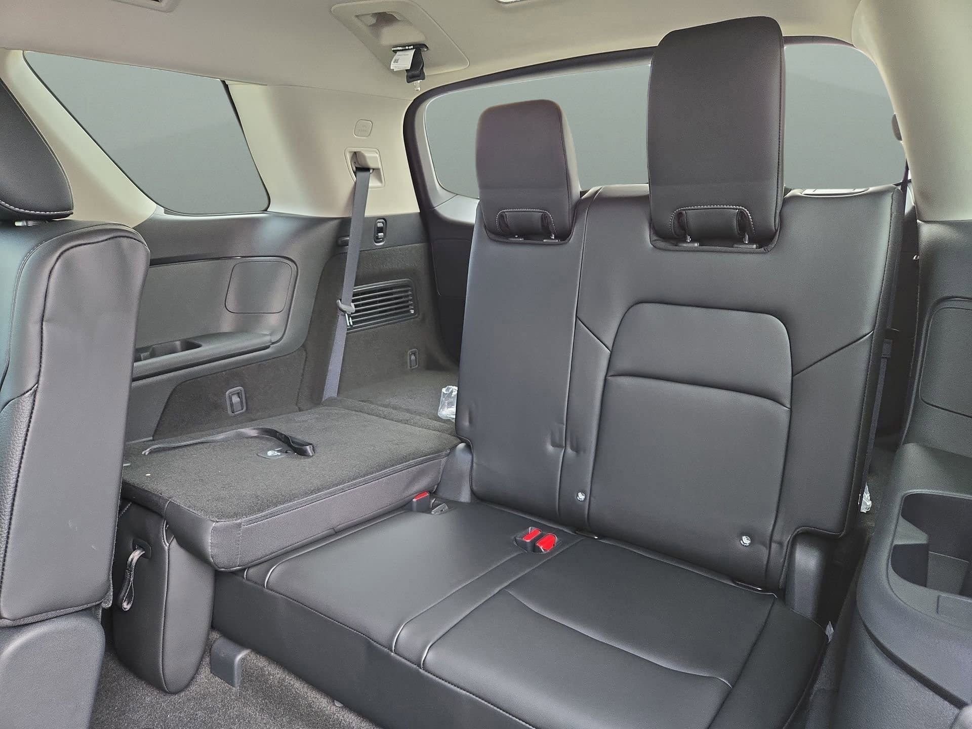 New 2026 Nissan Pathfinder SL AWD/4WD image 40