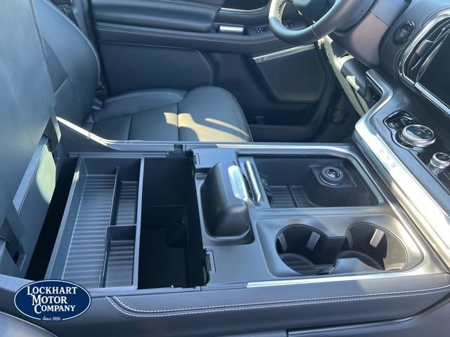 New 2026 Ford Expedition Platinum w/ Stealth Appearance Package image 32